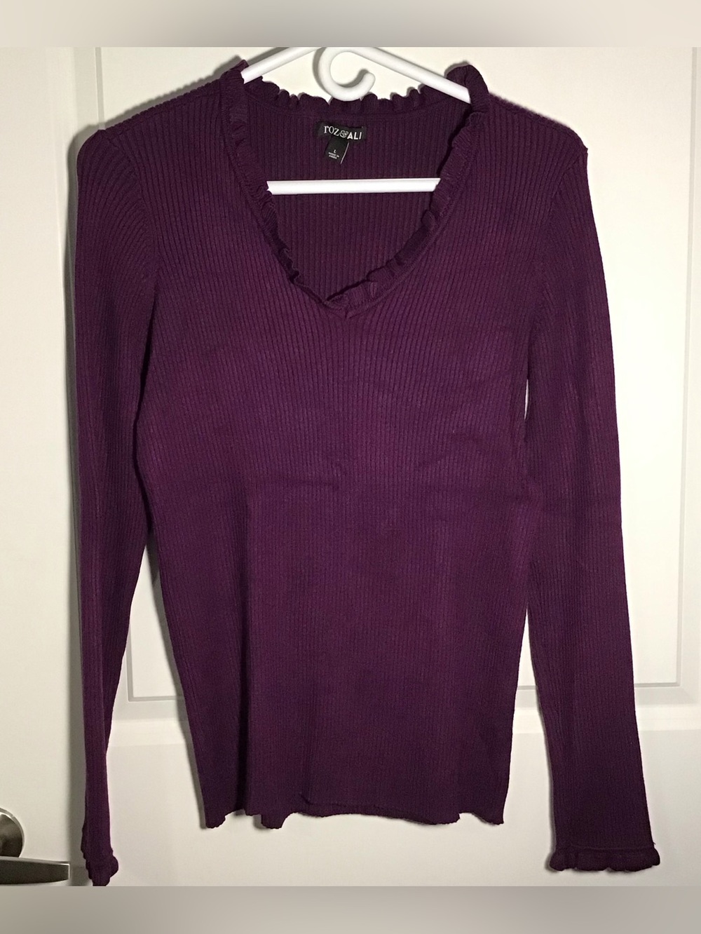 Roz & Ali Plum Ribbed V-Neck Long Sleeve Sweater L